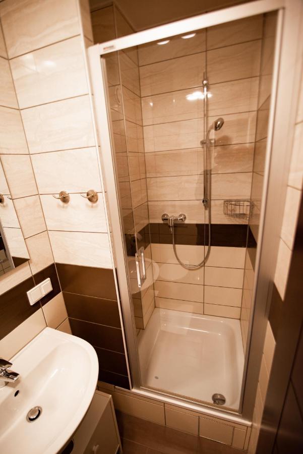 Main Appartments Frankfurt Airport 凯尔斯特巴赫 外观 照片